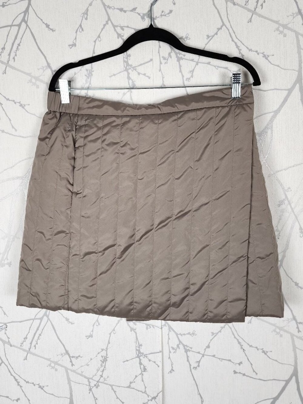 Uniqlo Tan Taupe Quilted Fleece Lined Wrap Around Mini Skirt